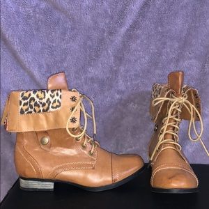 Tan w/ cheetah patterned insides boots